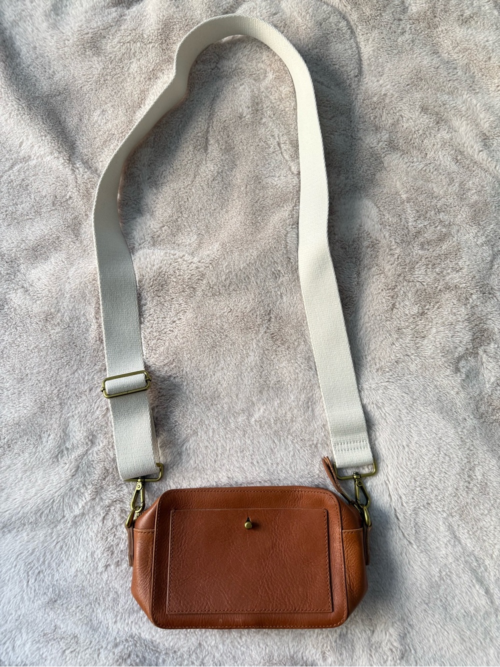 NWT Madewell The Transport Camera Bag English Saddle Leather - Picture 2 of 12